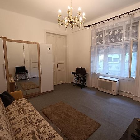Rom Apartman 布达佩斯 外观 照片